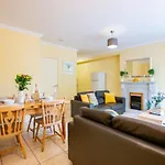 27 - Spacious Duplex In *