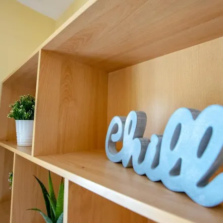 27 - Spacious Duplex In - Sleeps 5 - Parking 別荘 *