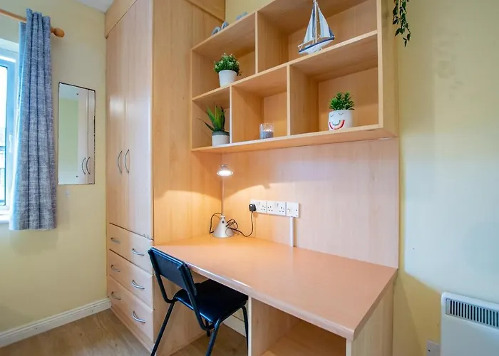 27 - Spacious Duplex In *