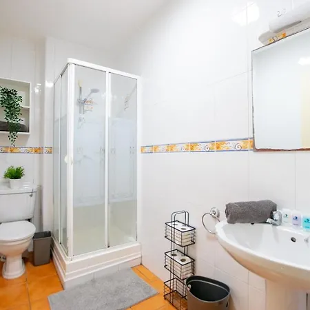 Spacious Duplex In Galway
