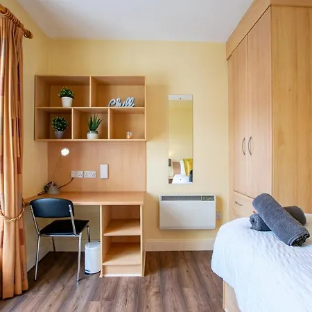 Holiday home 27 - Spacious Duplex In Galway