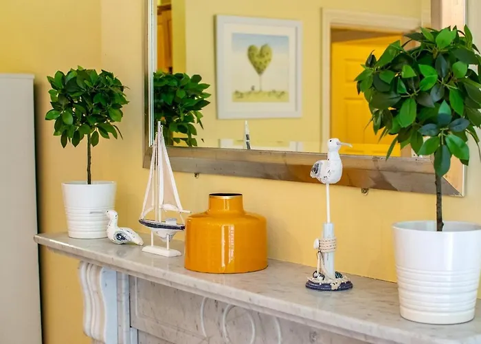 27 - Spacious Duplex In ゴールウェイ