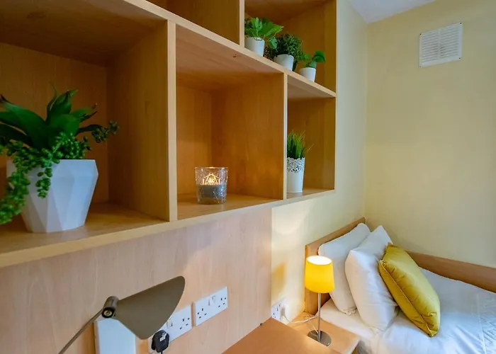 27 - Spacious Duplex In Prázdninový dům