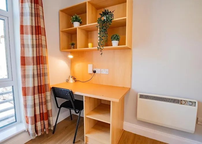 27 - Spacious Duplex In Prázdninový dům *